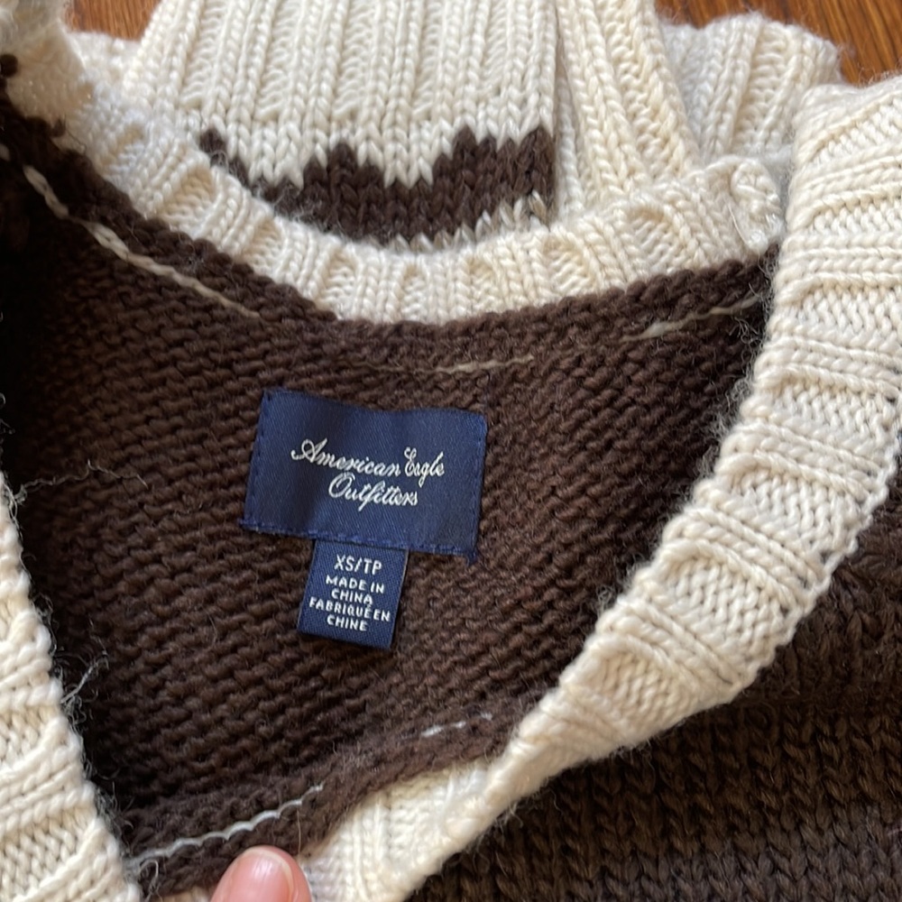 Sweater - Picture 6 of 6